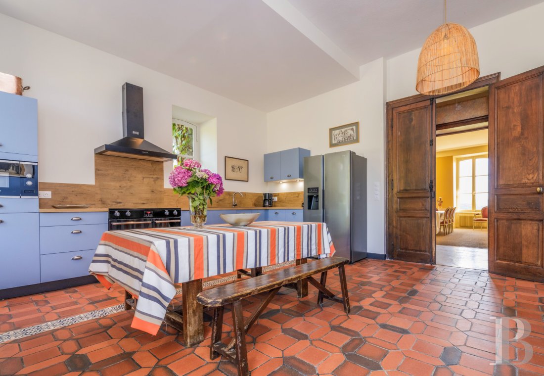 A 19th-century château dominating the surrounding landscape, south of Limoges in Haute-Vienne - photo  n°12